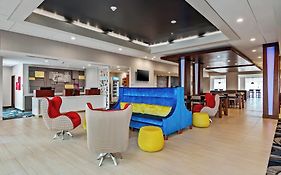 Holiday Inn Express&Suites Orlando- Lake Buena Vista, an IHG Hotel
